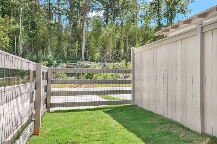 3180 Bottle Way, Auburn, Alabama 36830