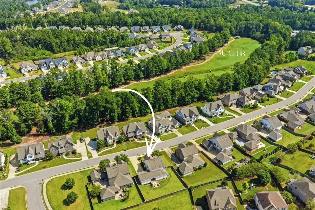 The AU Club course sits just beyond the home, with additional Club amenities only a quick golf-cart ride away.