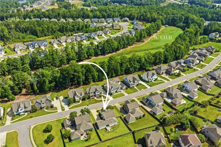 The AU Club course sits just beyond the home, with additional Club amenities only a quick golf-cart ride away.