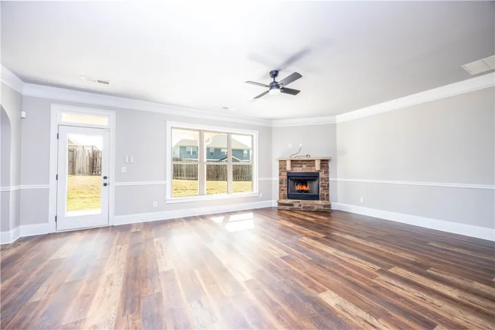 151 Landing Way, Smiths Station, Alabama 36877