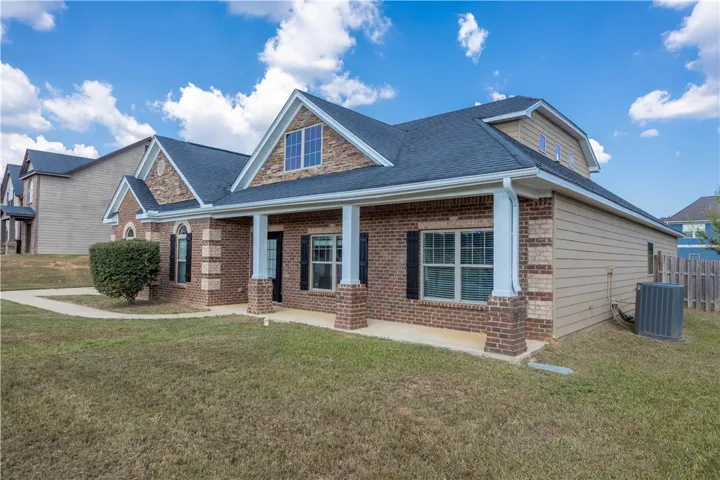 151 Landing Way, Smiths Station, Alabama 36877