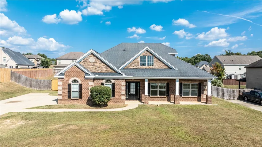 151 Landing Way, Smiths Station, Alabama 36877