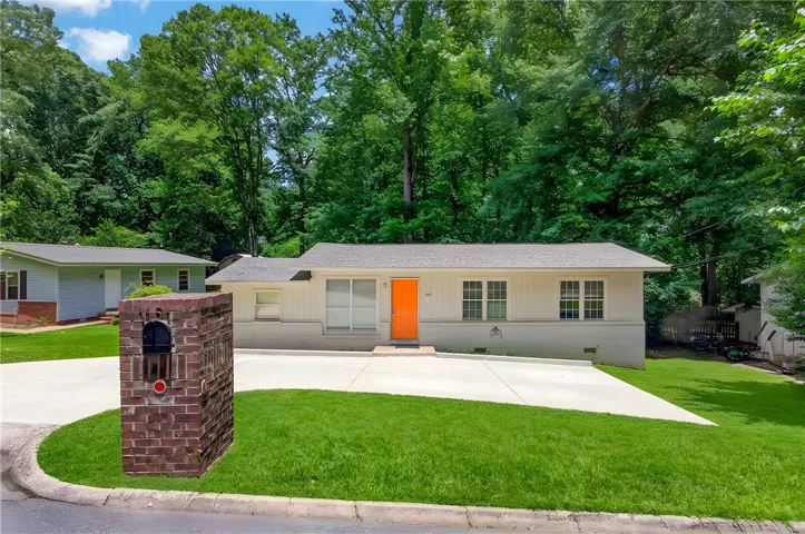 1151 E Magnolia Avenue, Auburn, Alabama 36830