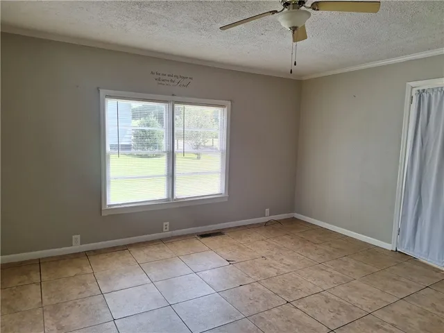 102 Glenn Street, Valley, Alabama 36854