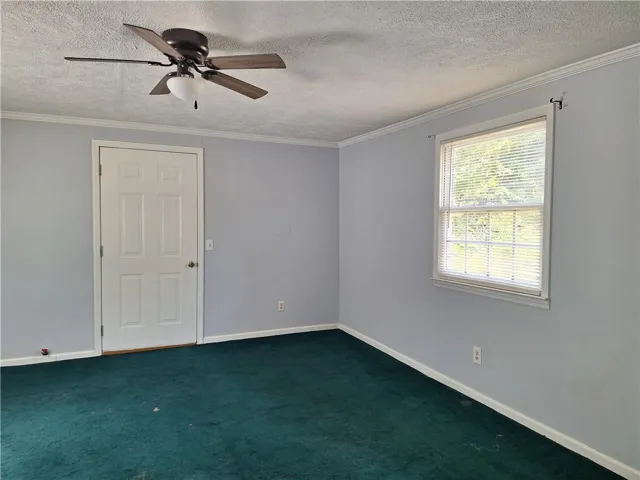 102 Glenn Street, Valley, Alabama 36854