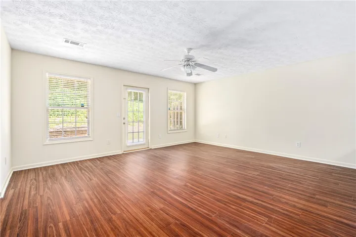 1477 N Donahue Drive 3911, Auburn, Alabama 36830