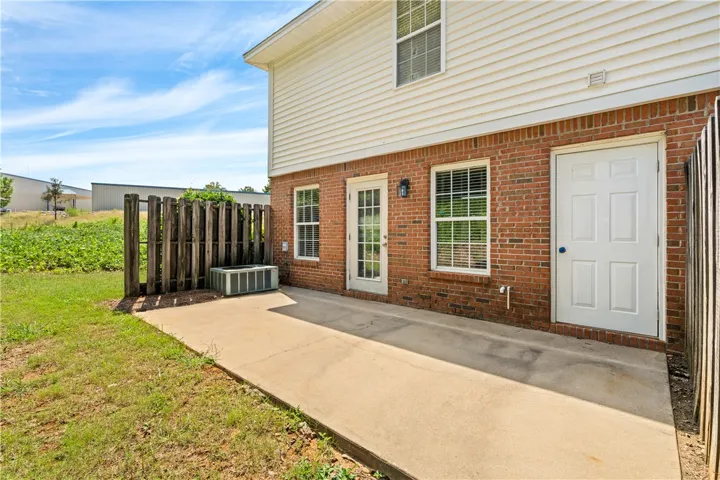 1477 N Donahue Drive 3911, Auburn, Alabama 36830