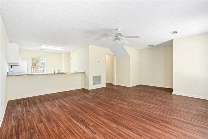 1477 N Donahue Drive 3911, Auburn, Alabama 36830