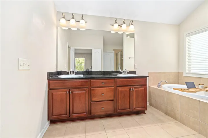 2117 Felicity Lane, Auburn, Alabama 36830