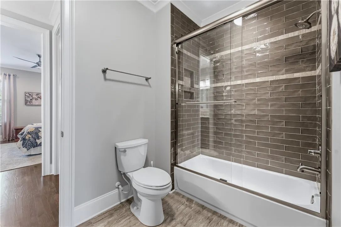 Level 2 Bath