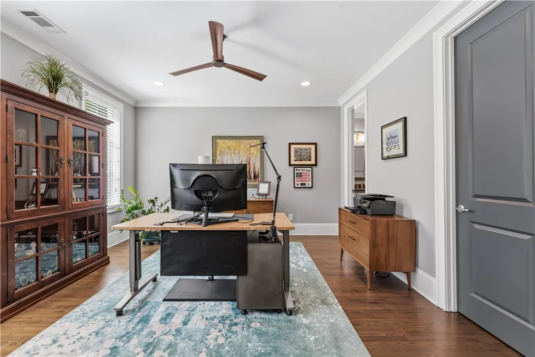 Office/Bedroom on Main level