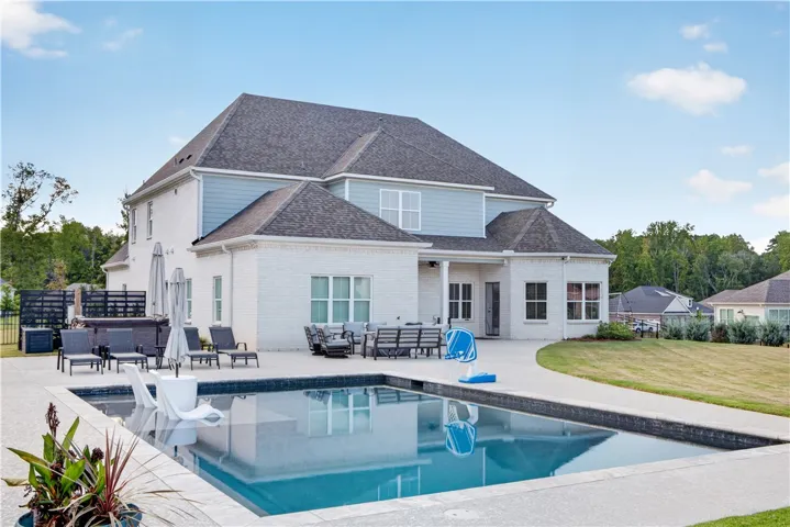 1427 Bramble Lane, Opelika, Alabama 36801