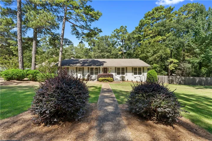 1700 Arrowhead Avenue, Opelika, Alabama 36801