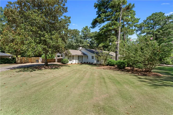 1700 Arrowhead Avenue, Opelika, Alabama 36801