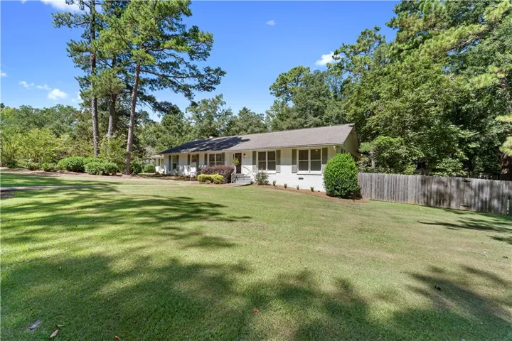 1700 Arrowhead Avenue, Opelika, Alabama 36801