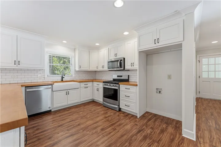 1700 Arrowhead Avenue, Opelika, Alabama 36801