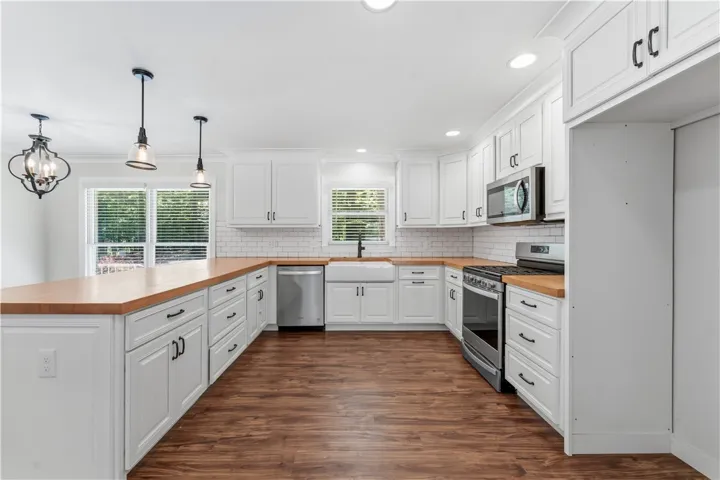 1700 Arrowhead Avenue, Opelika, Alabama 36801