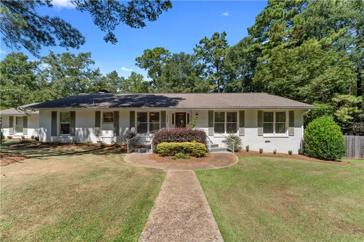 1700 Arrowhead Avenue, Opelika, Alabama 36801