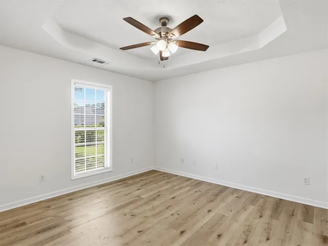 2010 Dutch Court, Opelika, Alabama 36801