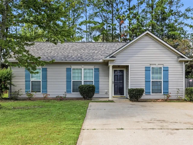 2010 Dutch Court, Opelika, Alabama 36801