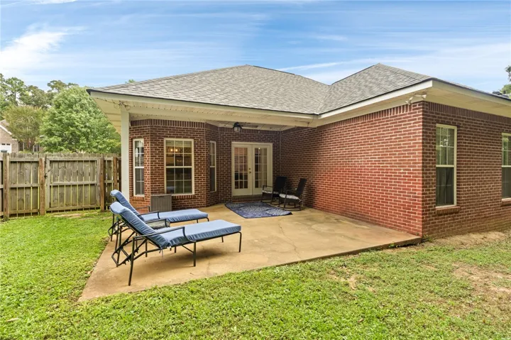 1825 Shadow Bend Lane, Auburn, Alabama 36830