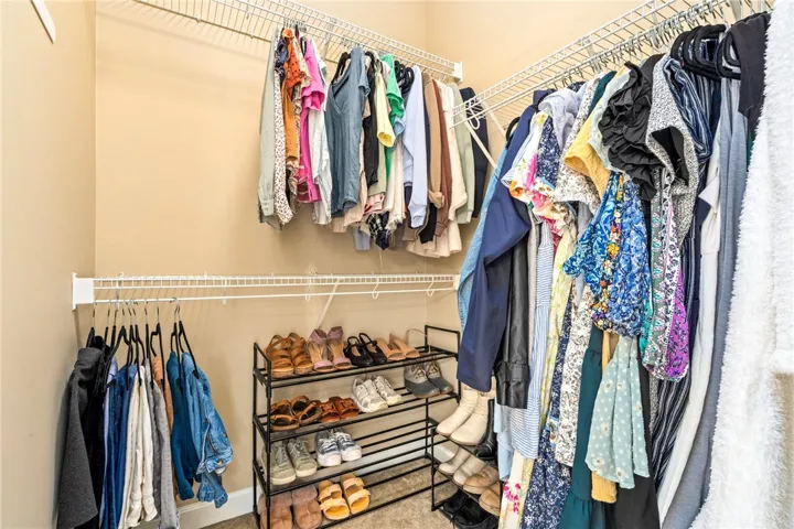 1825 Shadow Bend Lane, Auburn, Alabama 36830