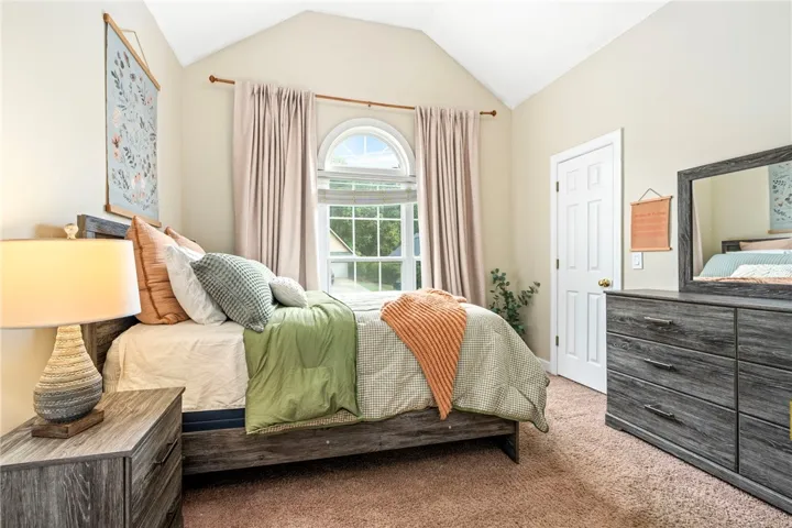 1825 Shadow Bend Lane, Auburn, Alabama 36830