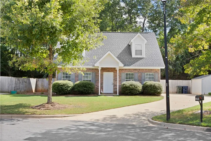 1047 Pleasant Avenue, Auburn, Alabama 36832