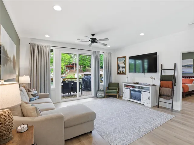 3324 Bay Pine Road 10, Jacksons Gap, Alabama 36861