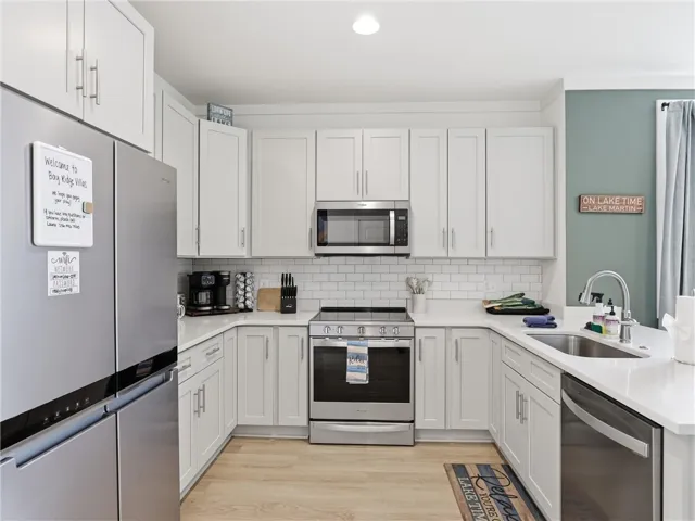 3324 Bay Pine Road 10, Jacksons Gap, Alabama 36861