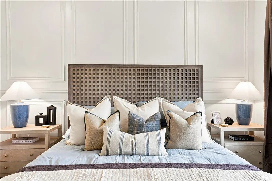 Example of a completed and furnished Auburn Farms interior Terrace Unit