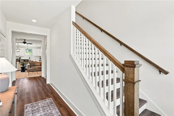 Example of a completed and furnished Auburn Farms interior Terrace Unit
