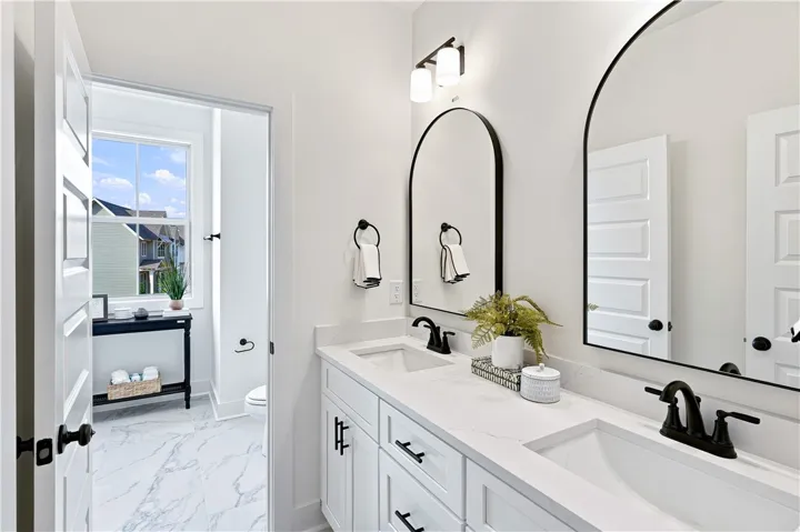 Example of a completed and furnished Auburn Farms interior Terrace Unit