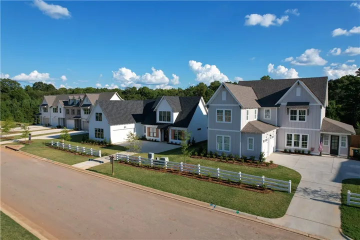 Auburn Farms Community Photos