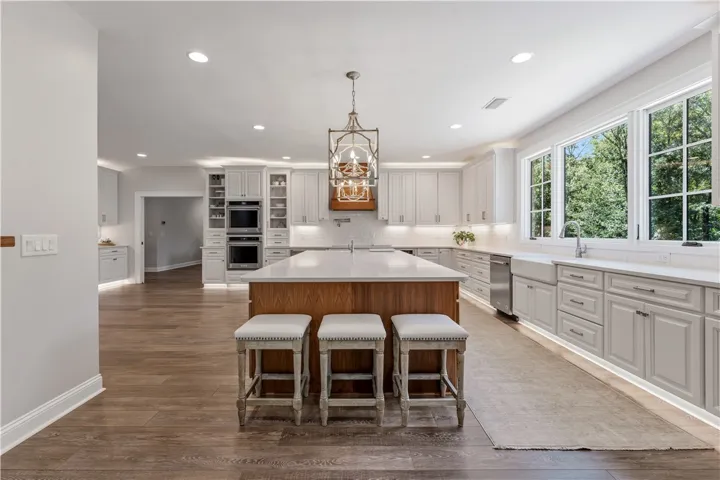 5144 Cress Lake Road, Auburn, Alabama 36830