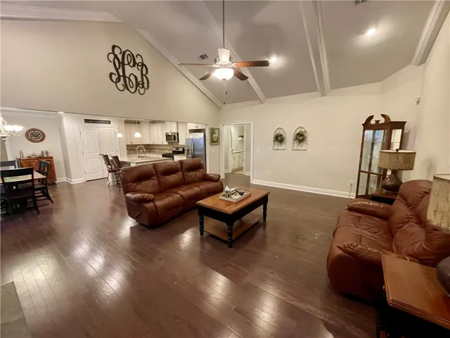 2465 Snowshill Lane, Auburn, Alabama 36832
