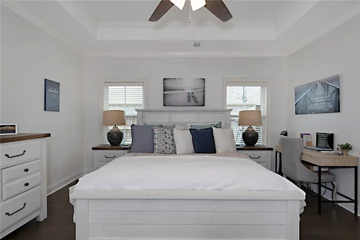914 E Towne Lake Circle, Opelika, Alabama 36804