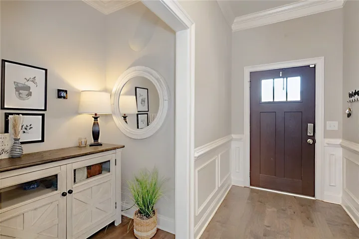 914 E Towne Lake Circle, Opelika, Alabama 36804