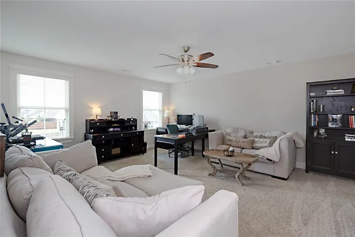 914 E Towne Lake Circle, Opelika, Alabama 36804