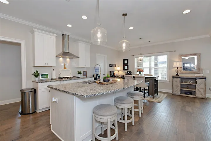 914 E Towne Lake Circle, Opelika, Alabama 36804