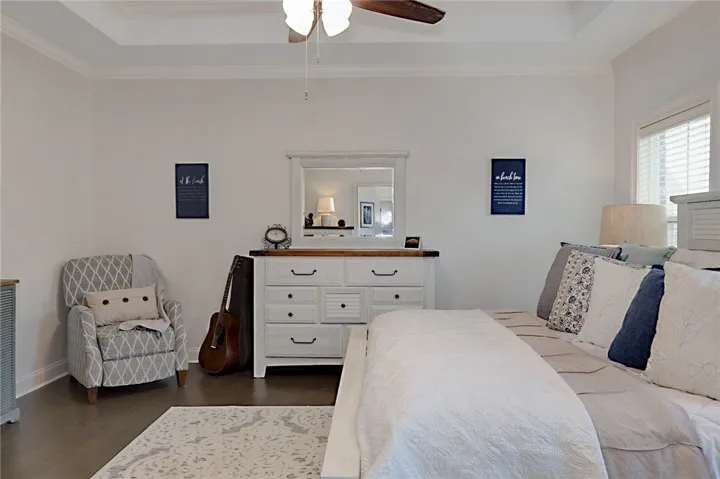 914 E Towne Lake Circle, Opelika, Alabama 36804