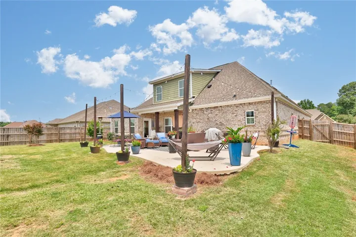 914 E Towne Lake Circle, Opelika, Alabama 36804