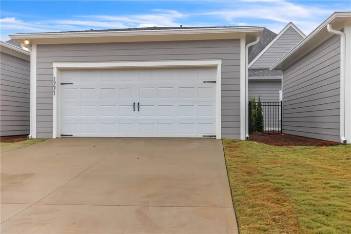 1751 Woodland Pines Lane 284, Auburn, Alabama 36830