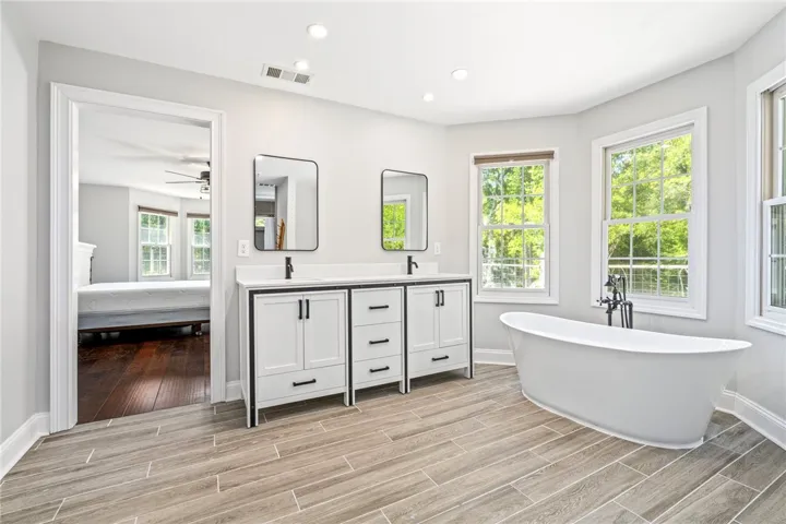 389 Shell Toomer Parkway, Auburn, Alabama 36830