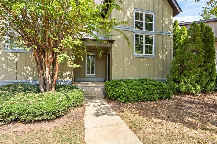 650 Dekalb Street 1029, Auburn, Alabama 36830