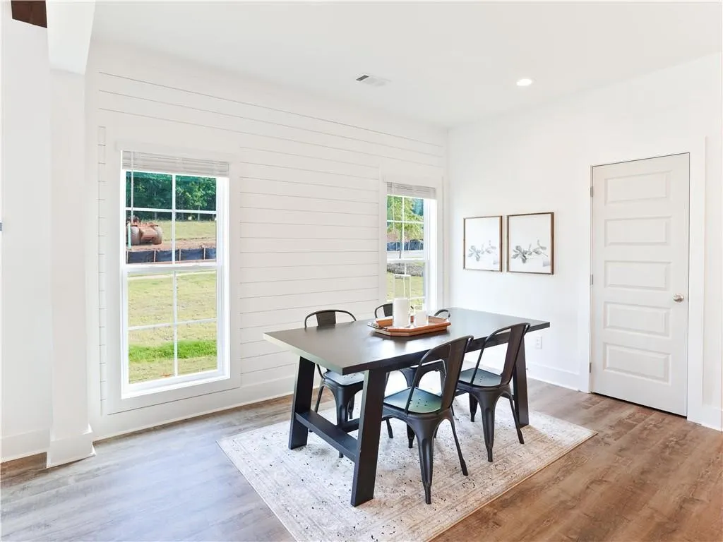 Example of a Duette Floorplan - All plans, pricing and specifications are subject to change without notice.