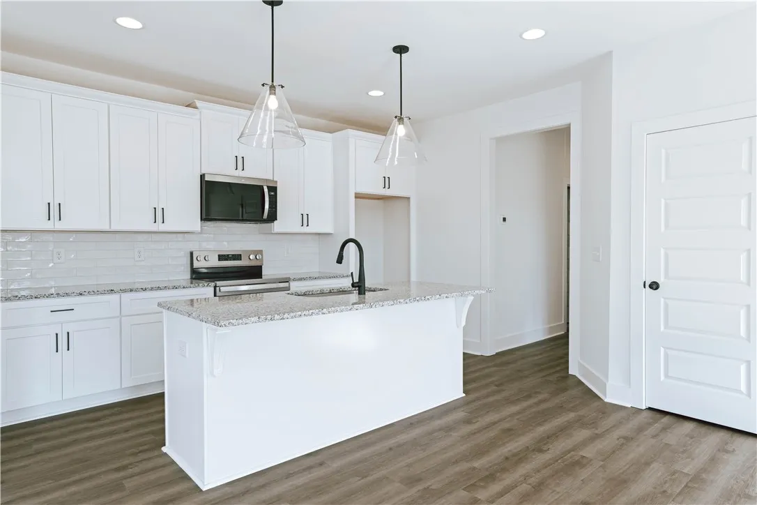 Example of a Duette 4B Floorplan - All plans, pricing and specifications are subject to change without notice.