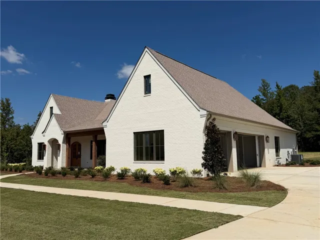 4121 Old Forest Way, Auburn, Alabama 36830