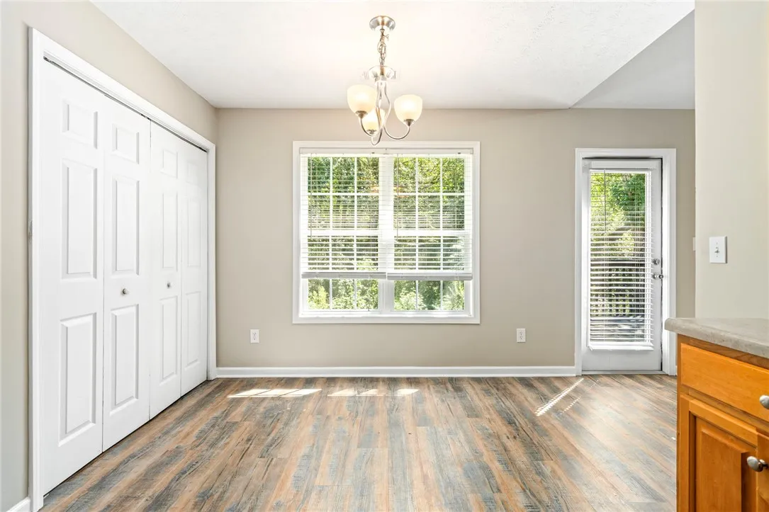 Breakfast / dining area with easy access from the kitchen