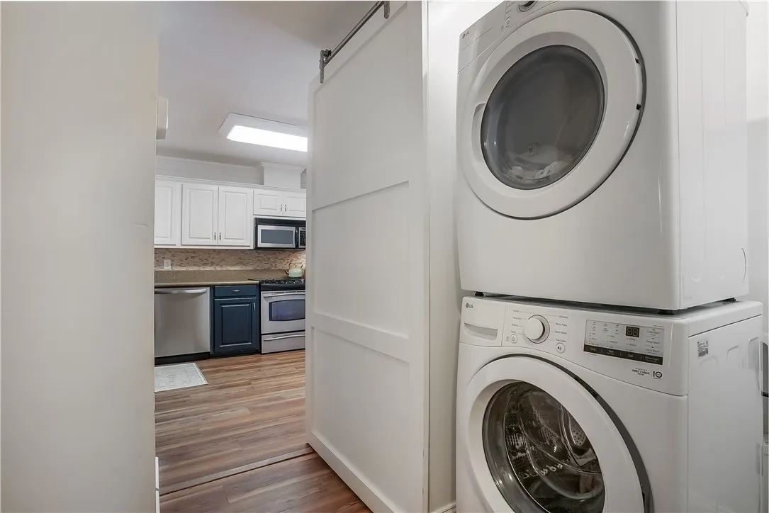 Hall Laundry